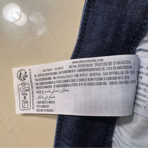 Hollister Curvy High Rise Flare Women’s Jeans Size 2R Dark Wash Advanced Stretch - Picture 9 of 12